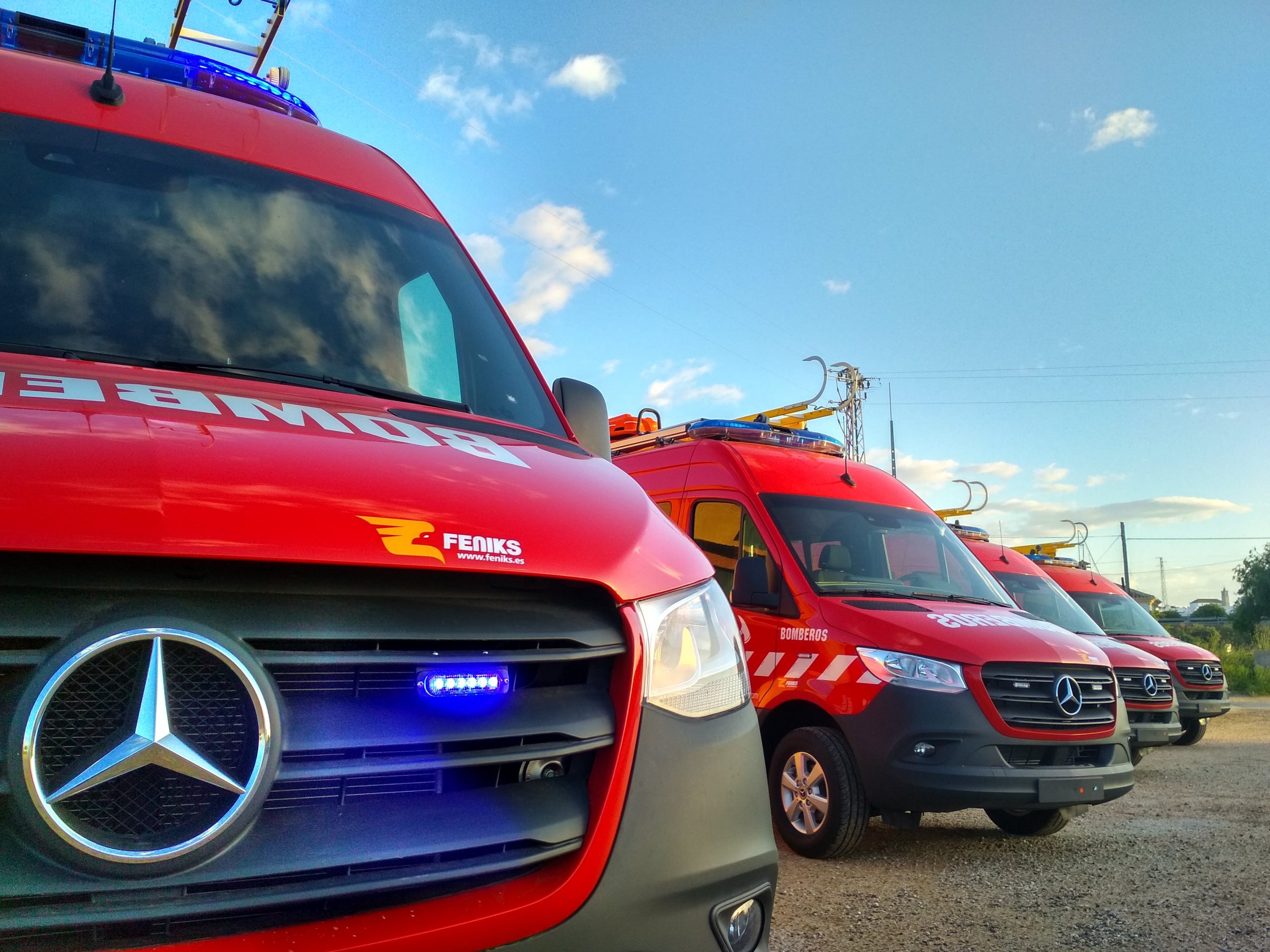 Vehículo contraincendios y emergencias