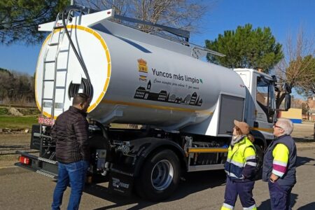 Baldeadora hidrostática Feniks para el Ayuntamiento de Yuncos El Ayto. de Yuncos adquiere una nueva baldeadora hidrostática para mejorar la limpieza de la localidad.
