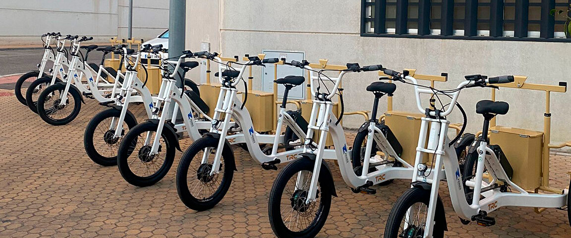 Triciclos 100% eléctricos Feniks para diferentes puntos de Andalucía