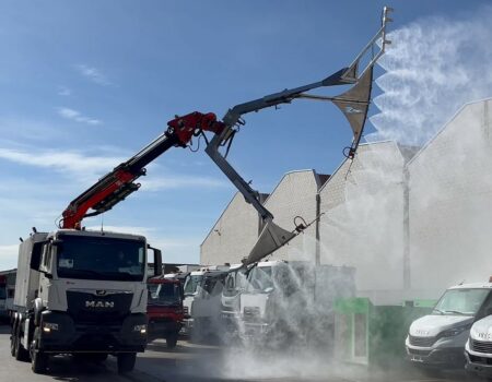 Los cinco Drakos destinadas para la limpieza de colectores cilindro parabólicos superaron las pruebas FAT