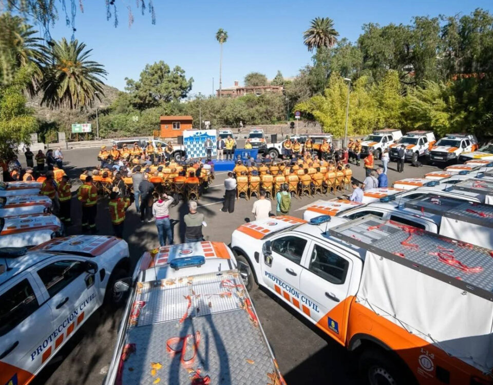 AUTOBOMBA TODOTERRENO LIGERA FENIKS PARA PROTECCION CIVIL DE CABILDO GRAN CANARIA