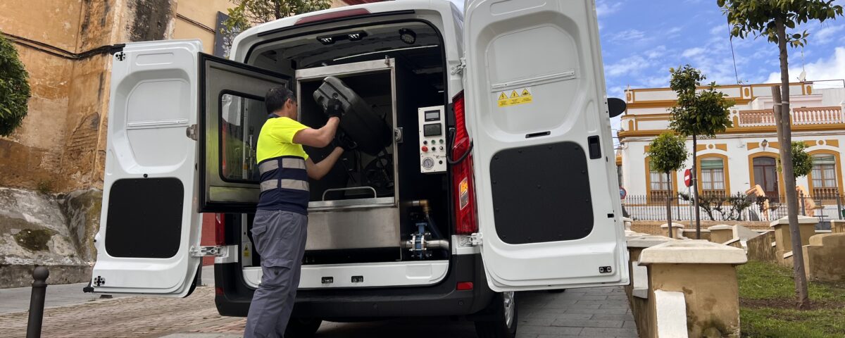 Lavapapeleras 100% eléctrico Feniks para Valoriza en Cádiz